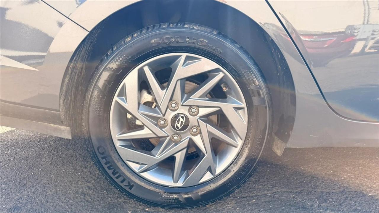 Hyundai Elantra SEL 2024