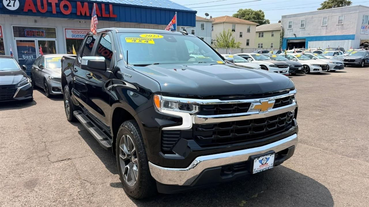 Chevrolet Silverado 1500 LT Crew Cab 4WD 2023