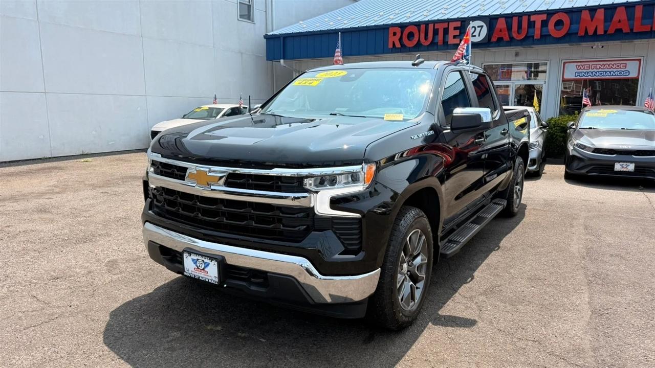 Chevrolet Silverado 1500 LT Crew Cab 4WD 2023