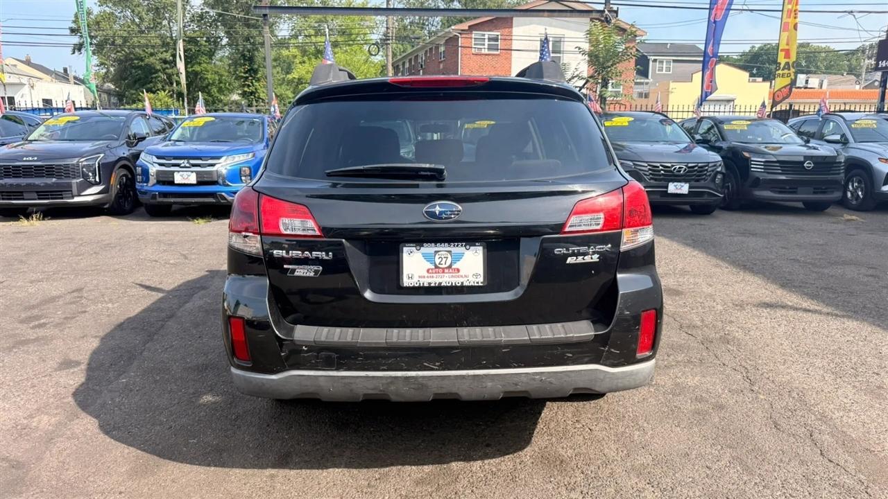 Subaru Outback 2.5i Premium 2011