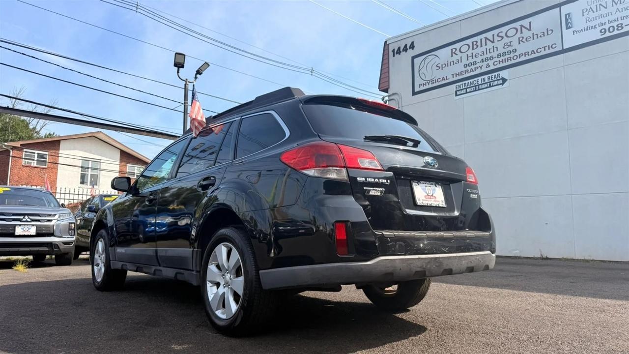 Subaru Outback 2.5i Premium 2011