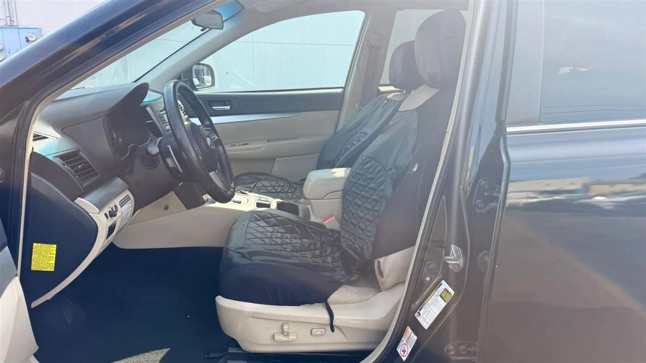 Subaru Outback 2.5i Premium 2011