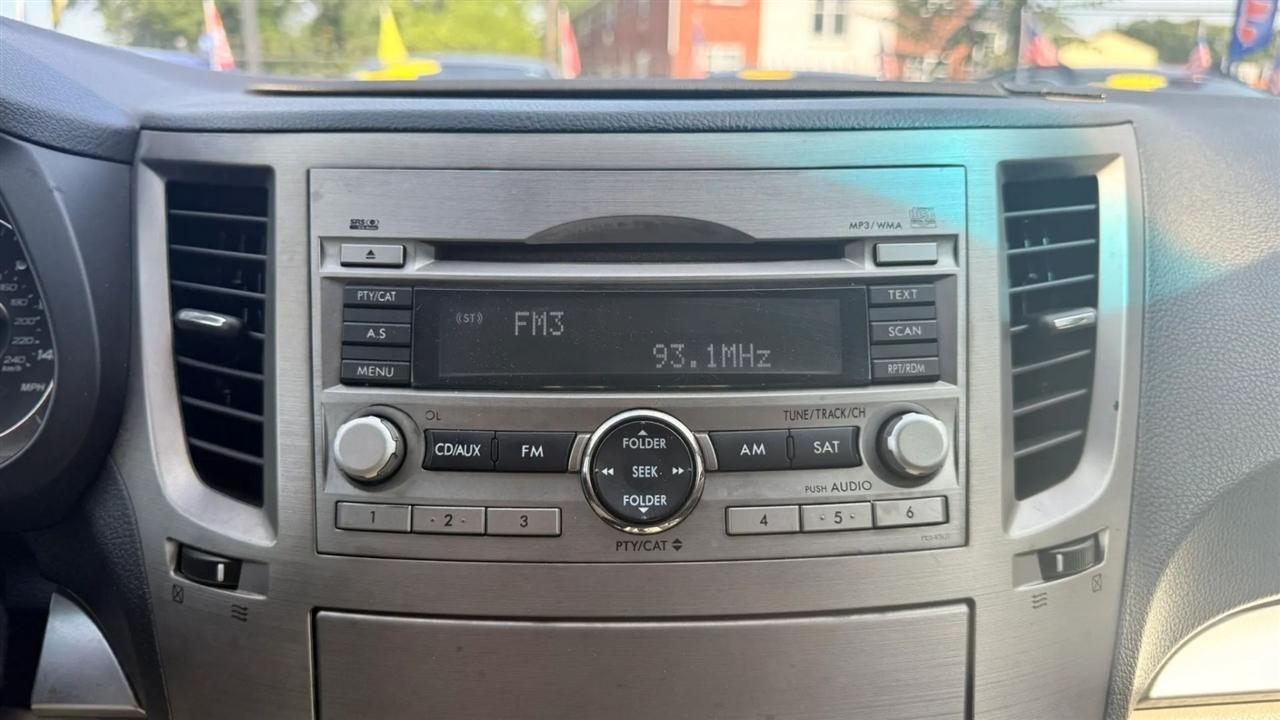 Subaru Outback 2.5i Premium 2011
