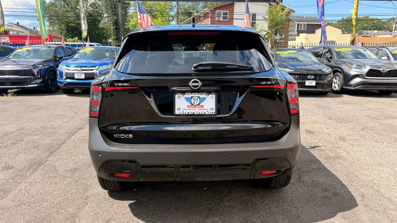 Nissan Kicks SV 2025