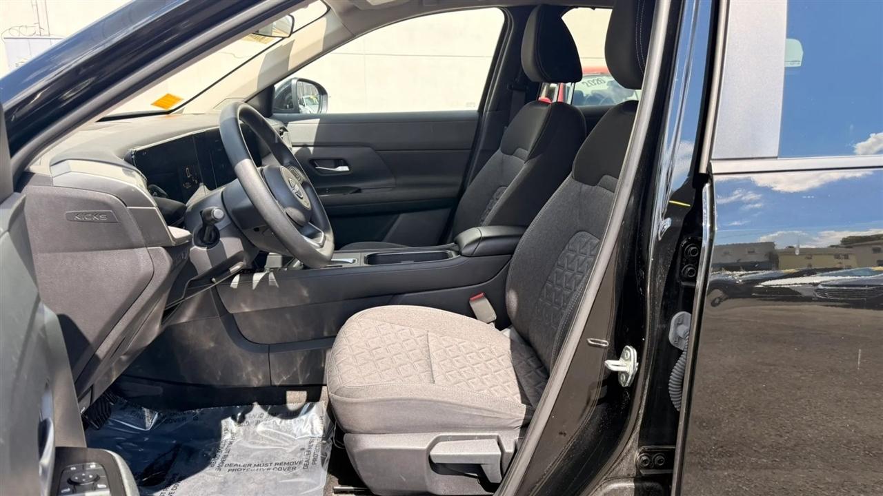 Nissan Kicks SV 2025