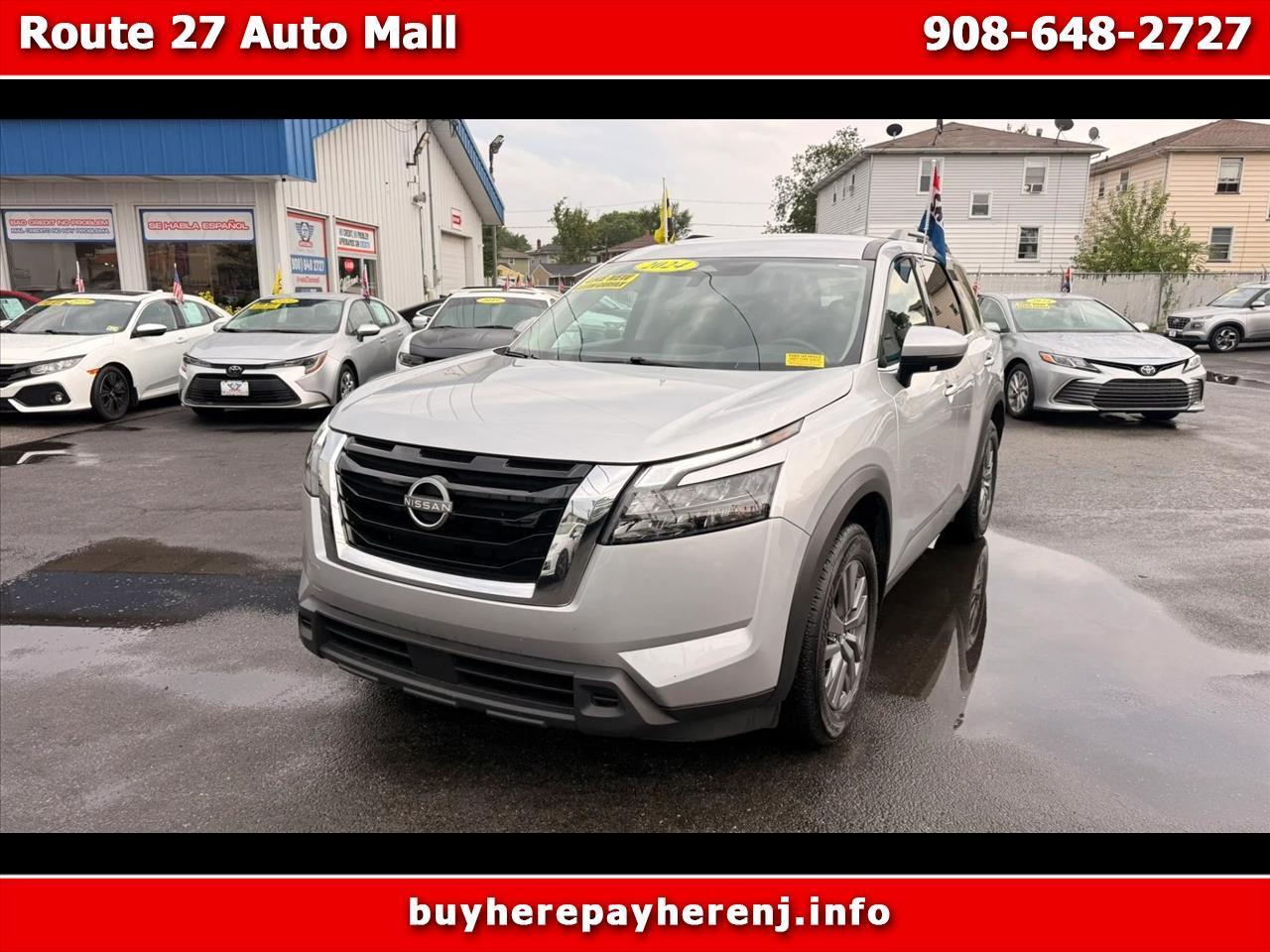 2024 Nissan Pathfinder SV