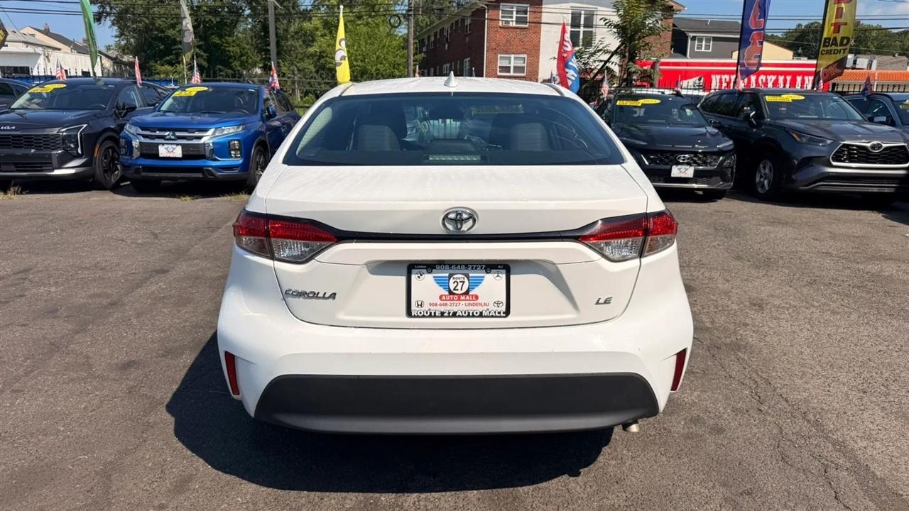 Toyota Corolla LE 2024