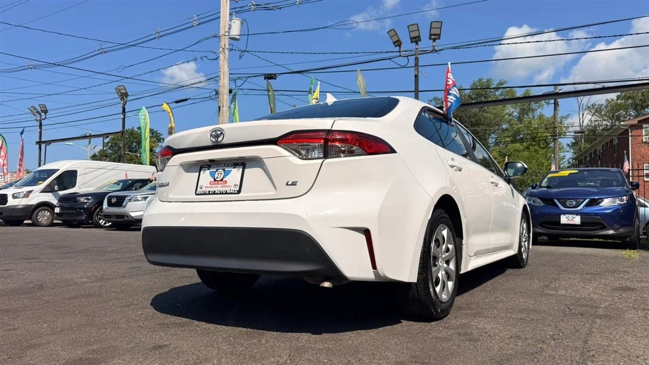 Toyota Corolla LE 2024