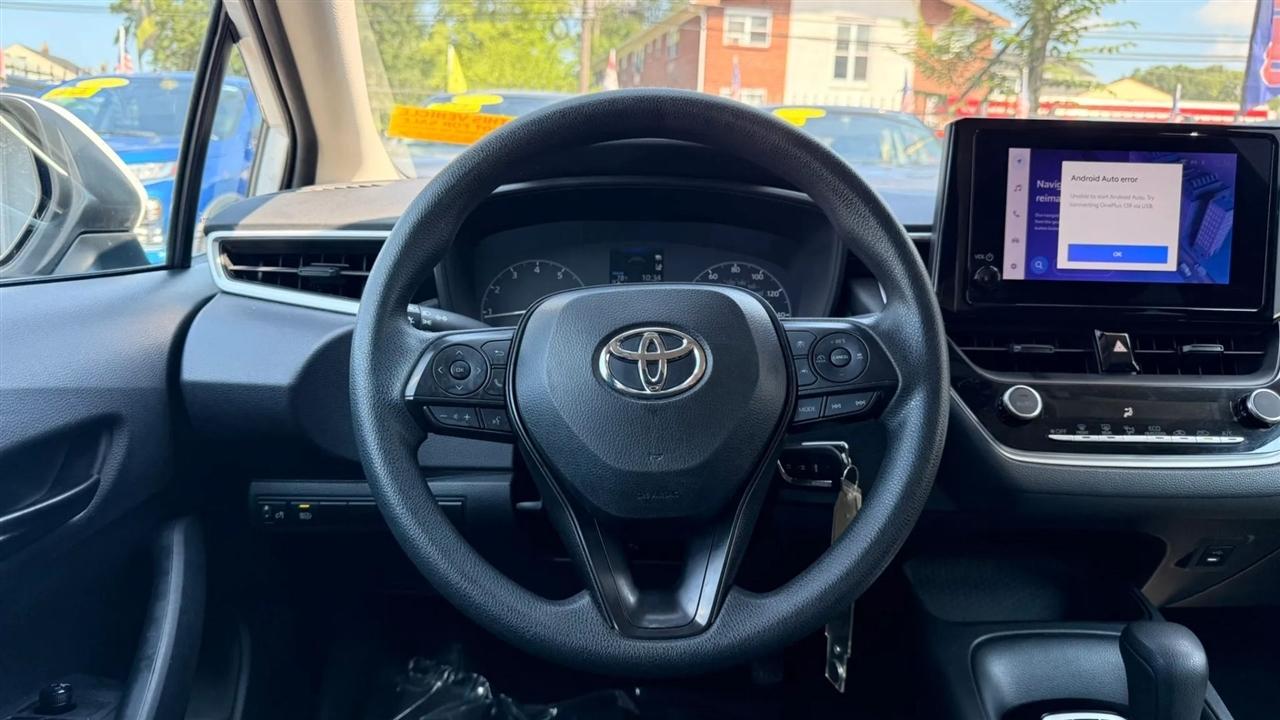 Toyota Corolla LE 2024