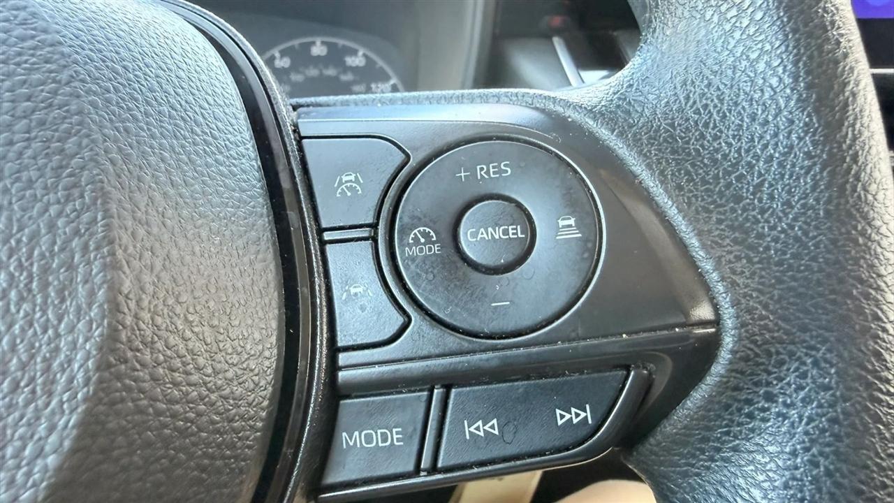 Toyota Corolla LE 2024