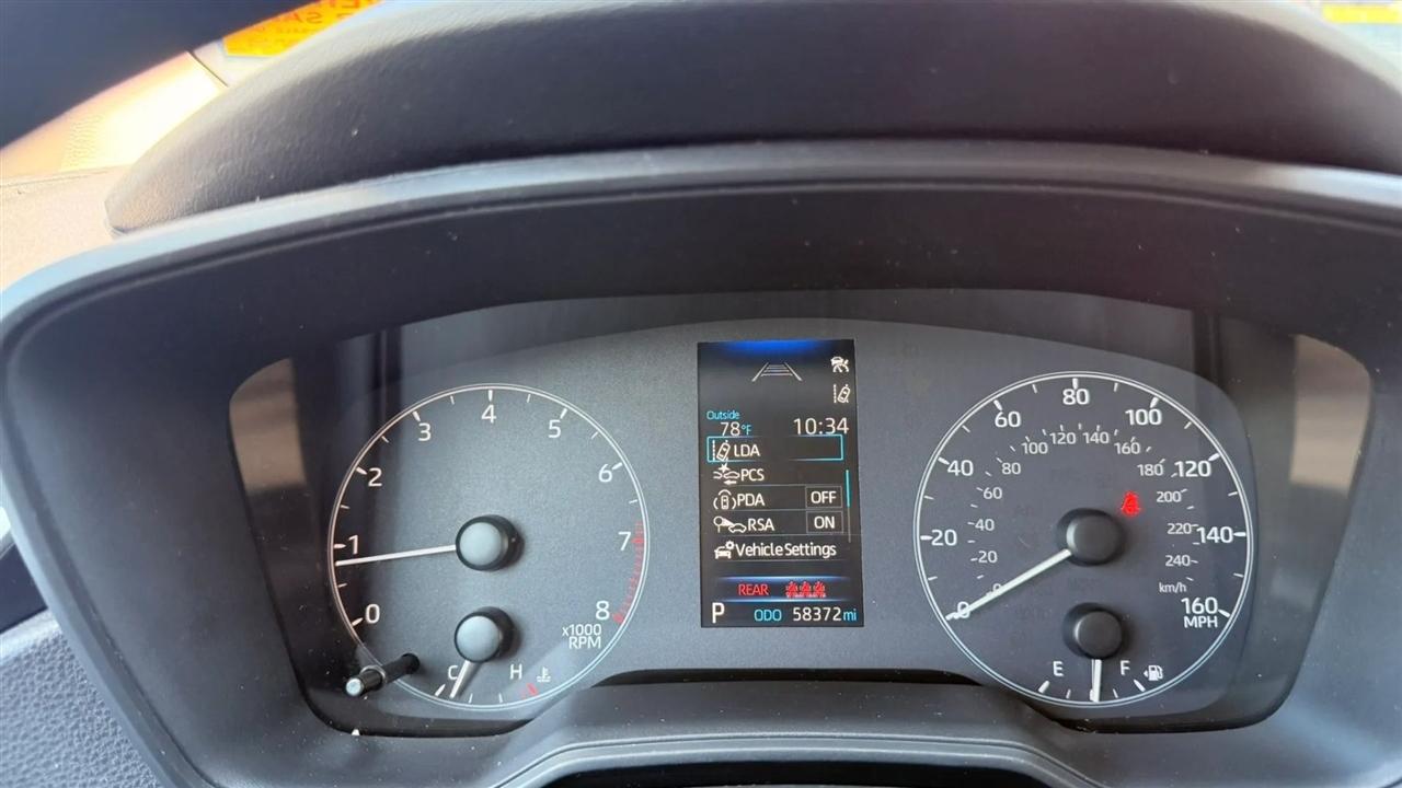 Toyota Corolla LE 2024