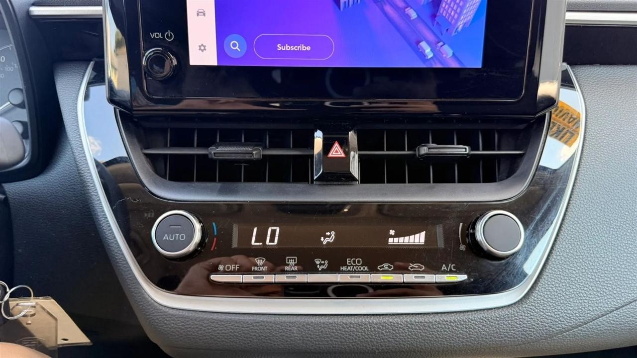 Toyota Corolla LE 2024