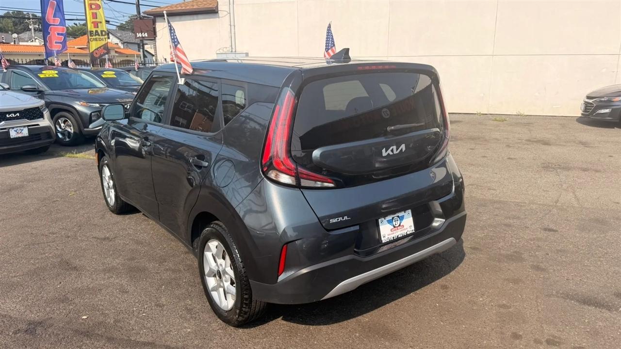Kia Soul LX CVT 2024