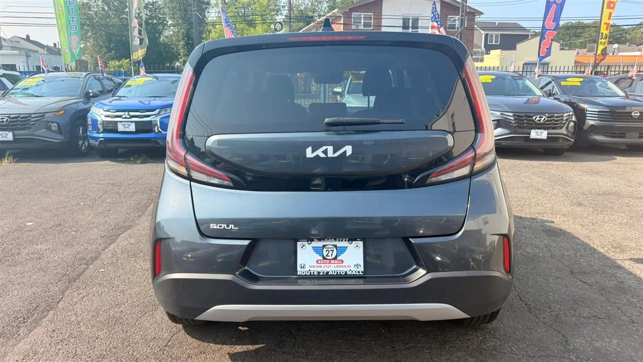 Kia Soul LX CVT 2024