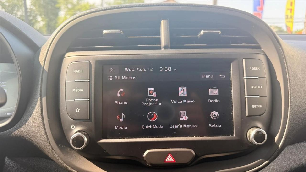 Kia Soul LX CVT 2024