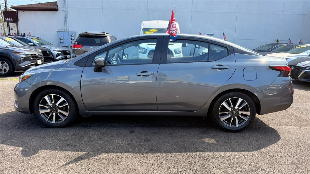 Nissan Versa SV 2025