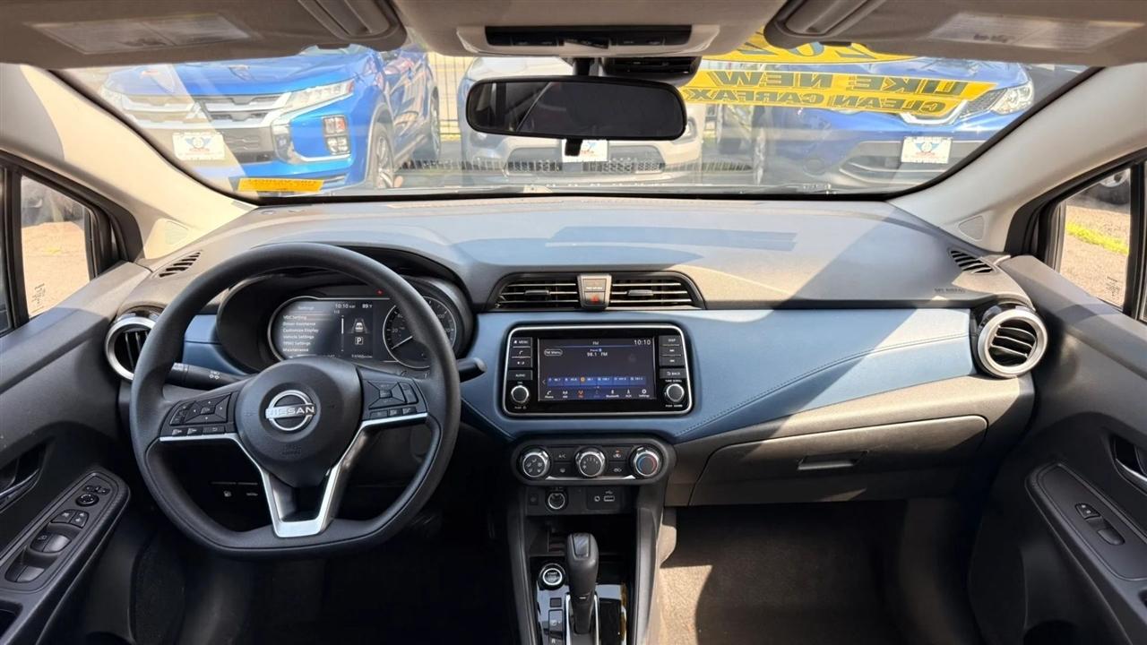 Nissan Versa SV 2025