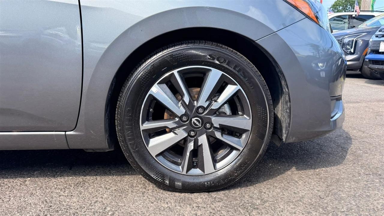 Nissan Versa SV 2025