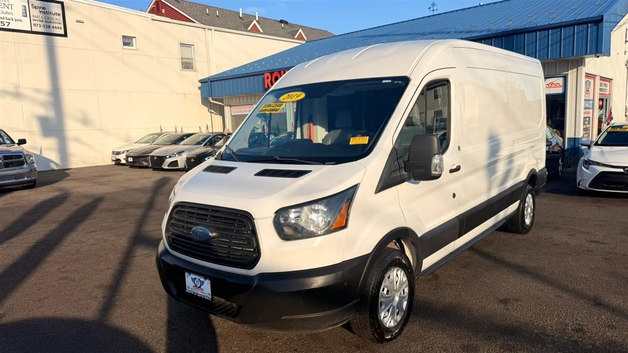 Ford Transit 150 Van Med. Roof w/Sliding Pass. 148-in. WB 2019