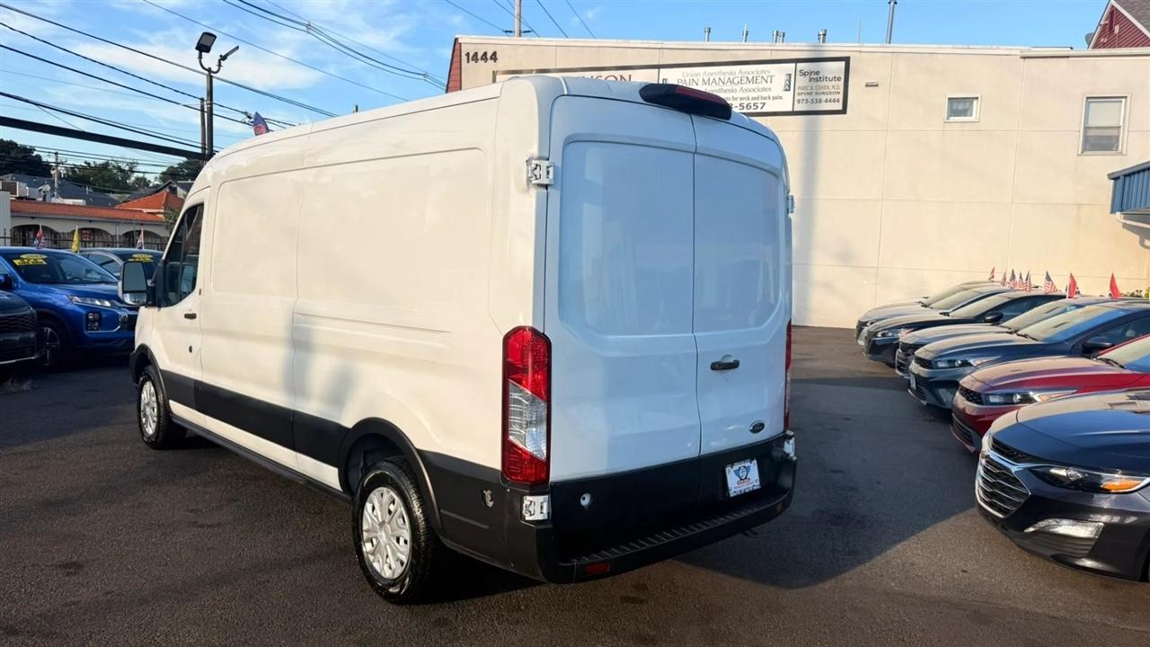 Ford Transit 150 Van Med. Roof w/Sliding Pass. 148-in. WB 2019