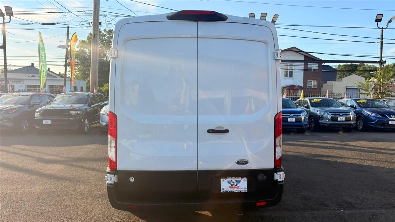 Ford Transit 150 Van Med. Roof w/Sliding Pass. 148-in. WB 2019