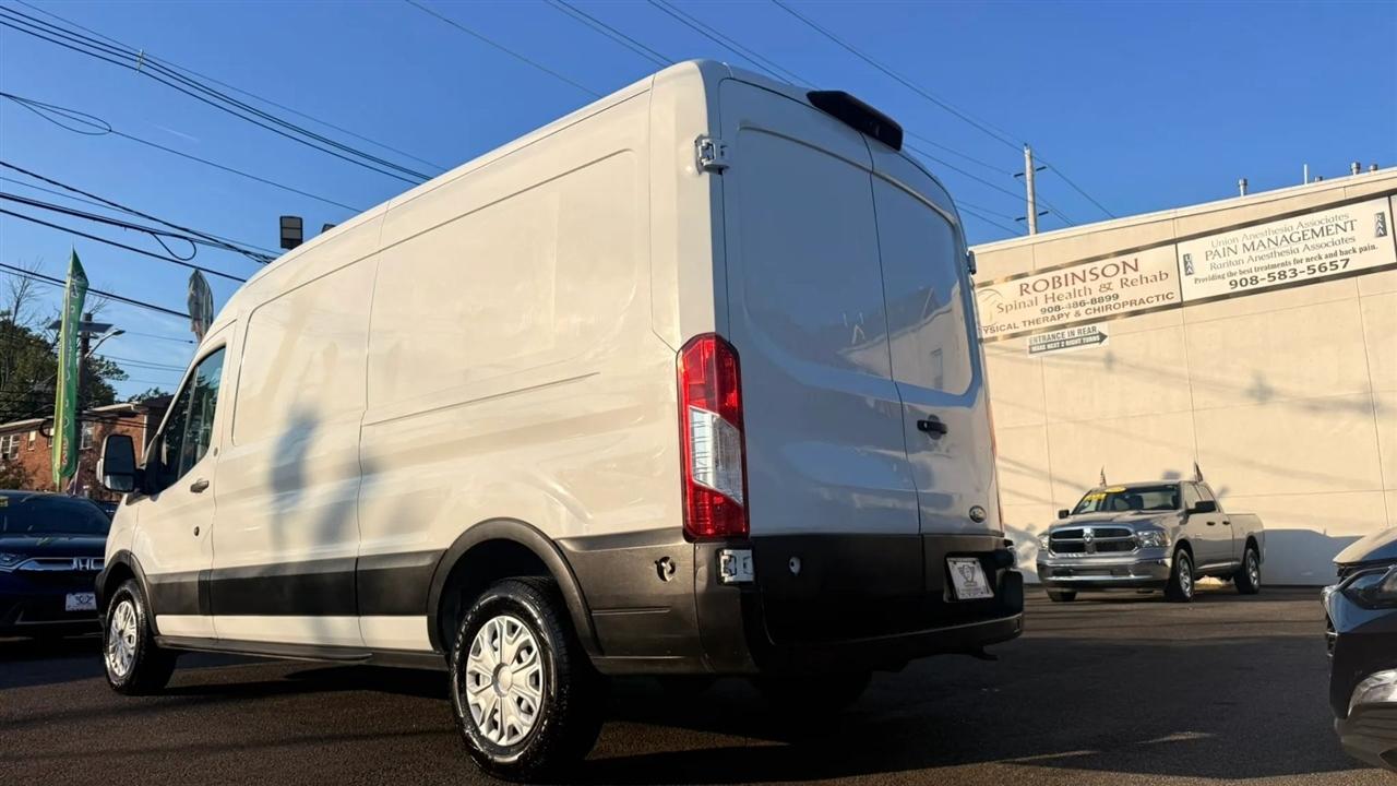 Ford Transit 150 Van Med. Roof w/Sliding Pass. 148-in. WB 2019