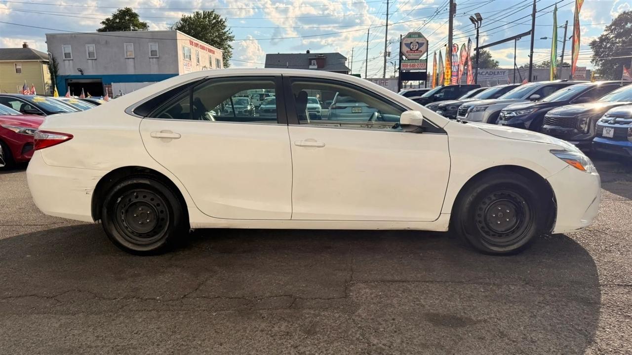 Toyota Camry LE 2017