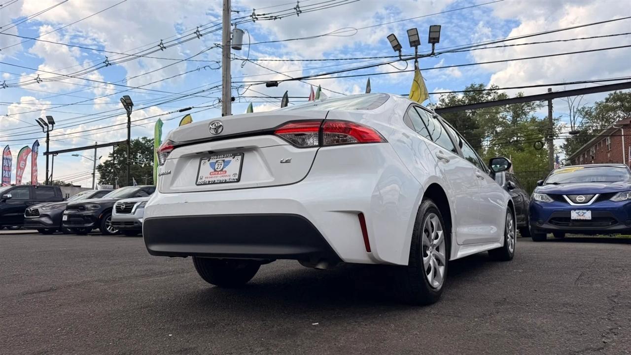 Toyota Corolla LE 2023