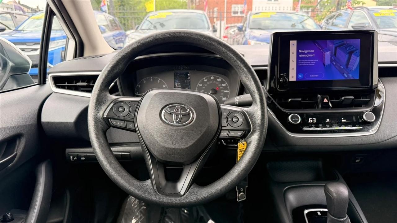 Toyota Corolla LE 2023