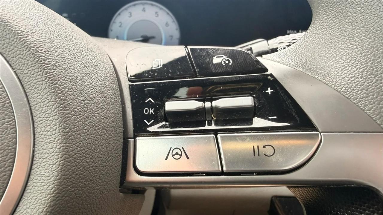 Hyundai Elantra SEL 2024