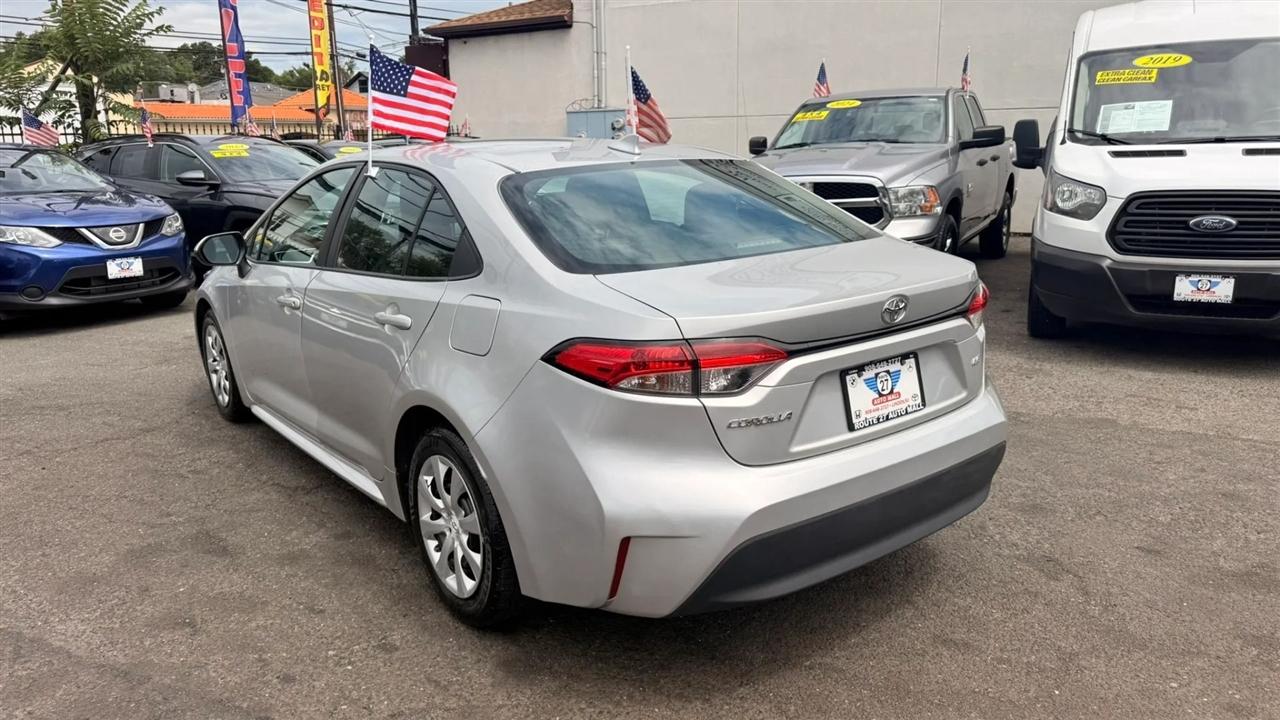 Toyota Corolla LE 2023