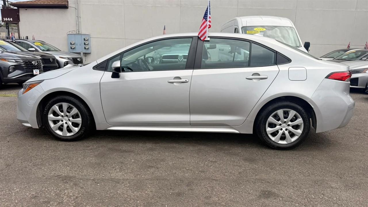 Toyota Corolla LE 2023