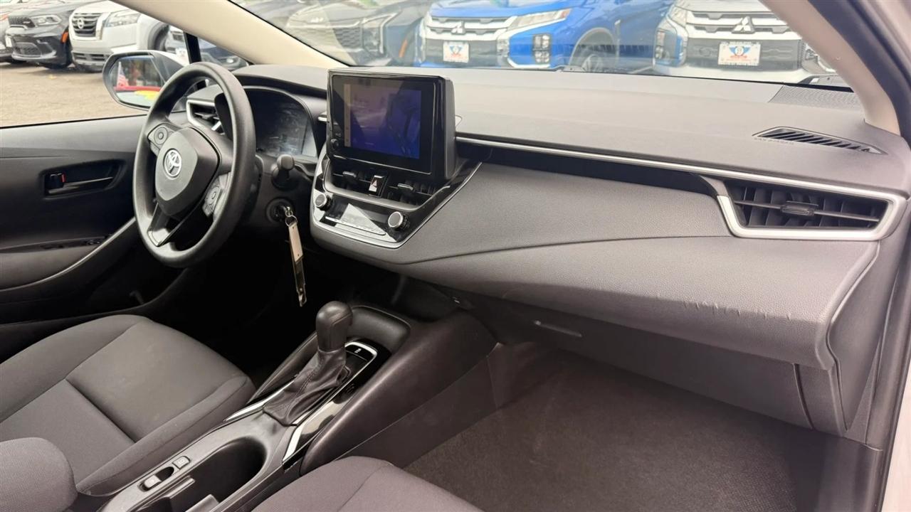 Toyota Corolla LE 2023
