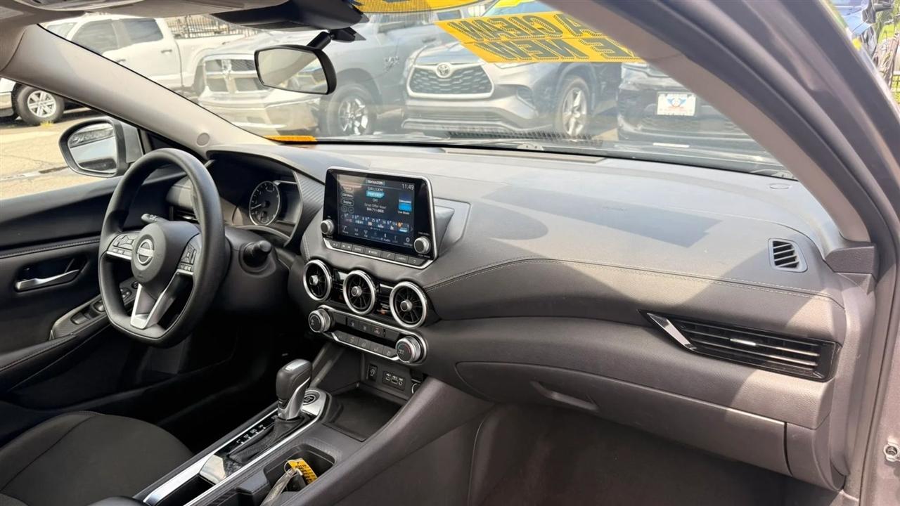 Nissan Sentra SV 2024