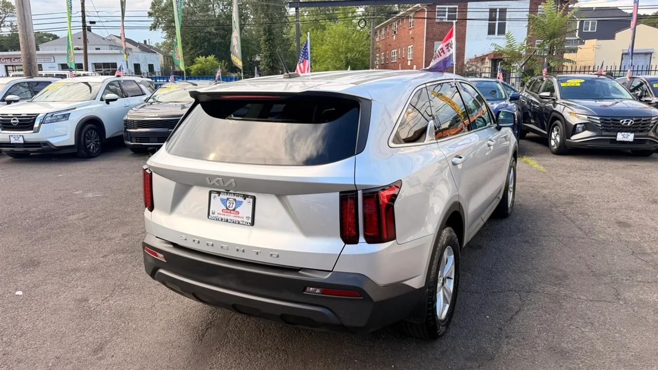 Kia Sorento LX 2WD 2022