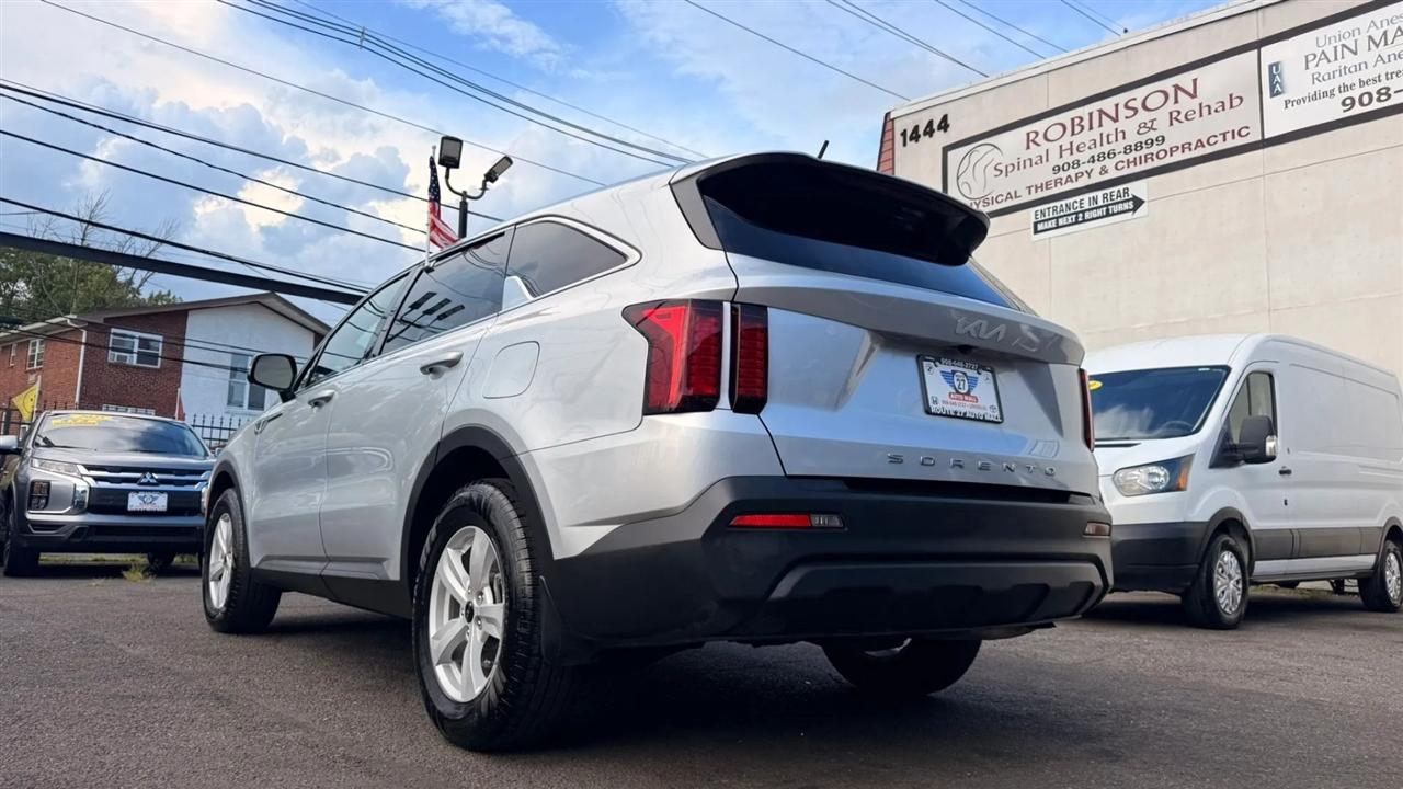 Kia Sorento LX 2WD 2022