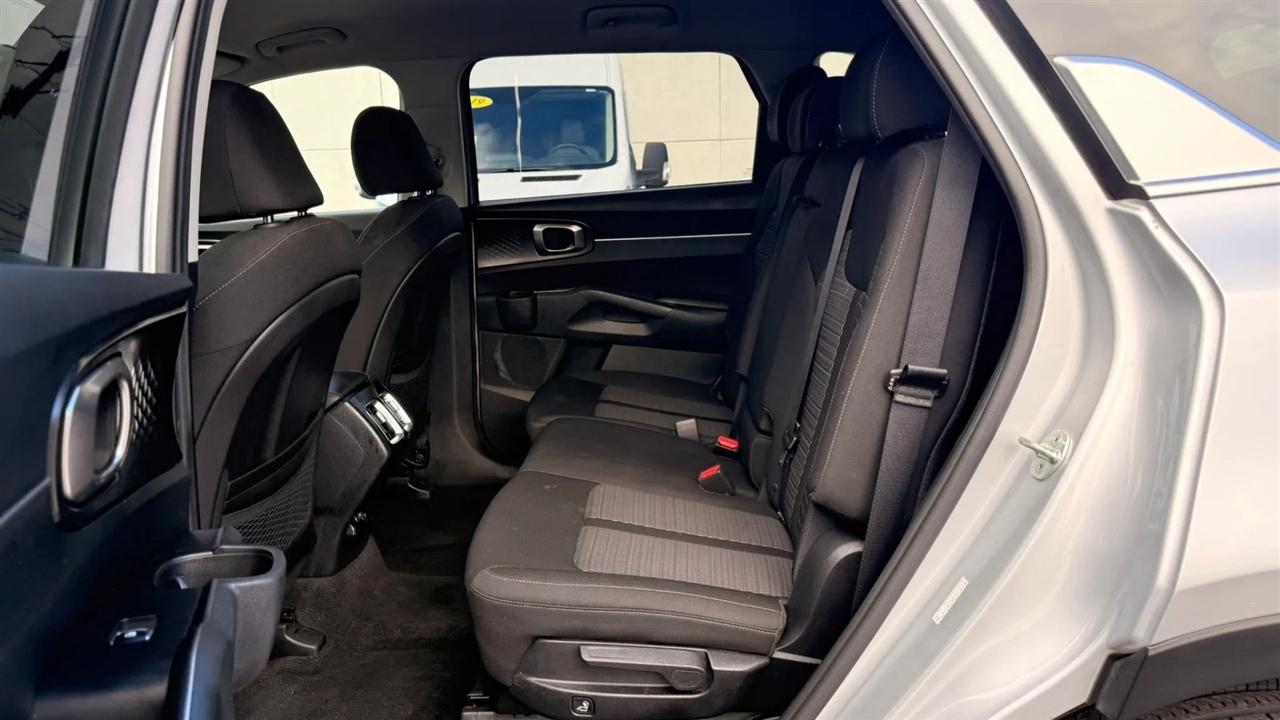 Kia Sorento LX 2WD 2022