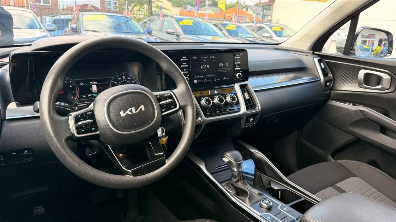 Kia Sorento LX 2WD 2022