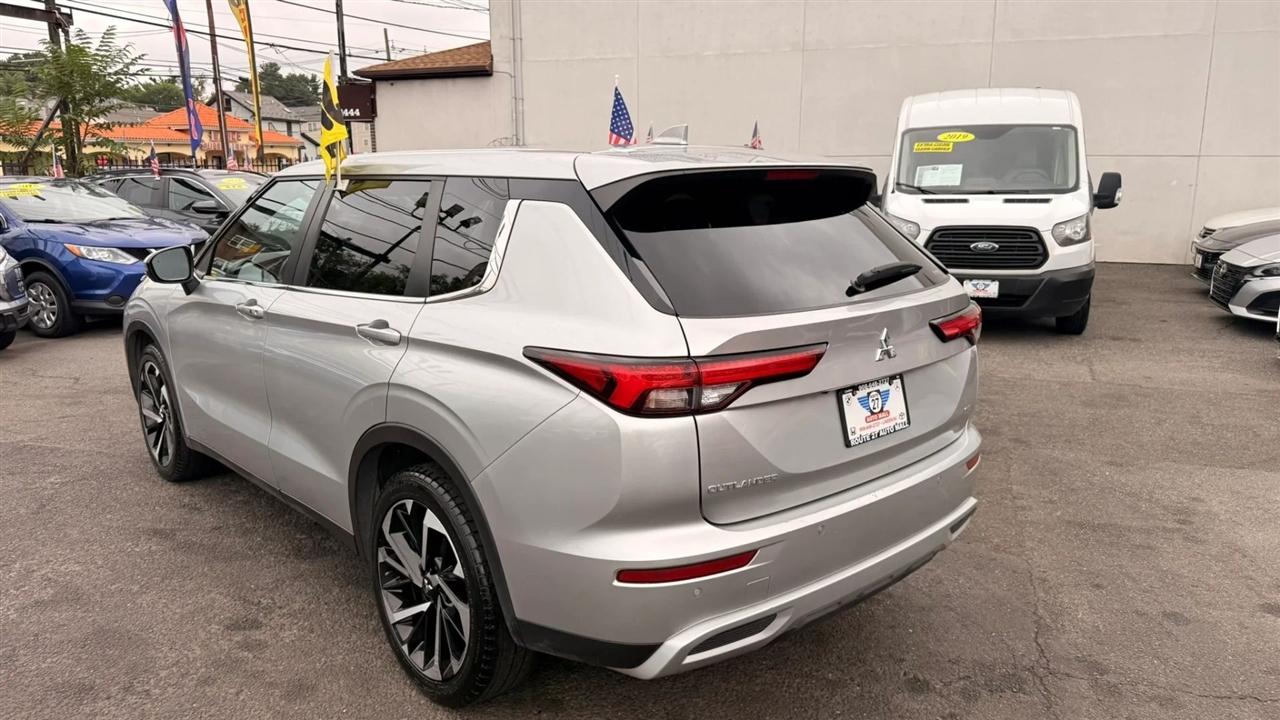Mitsubishi Outlander SE 4WD 2024