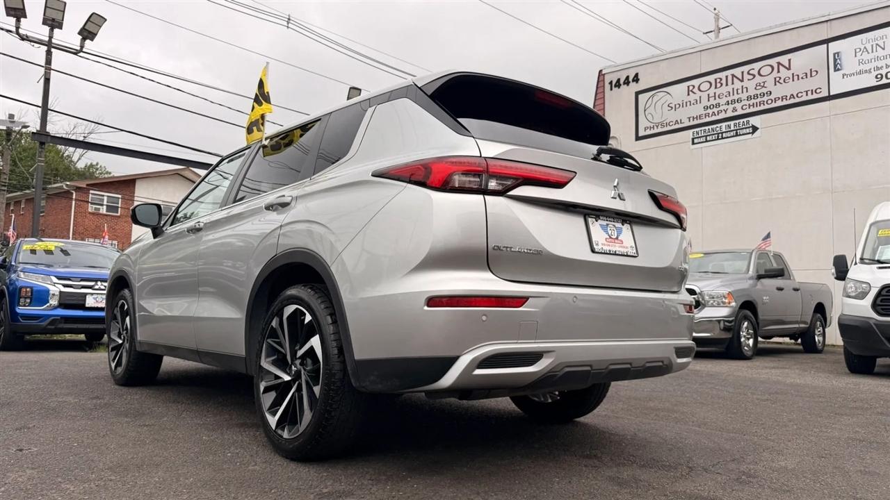 Mitsubishi Outlander SE 4WD 2024