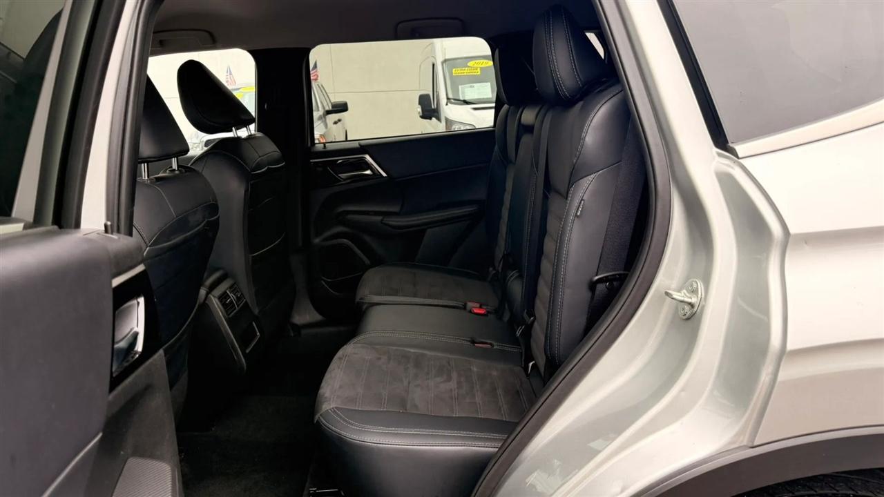 Mitsubishi Outlander SE 4WD 2024