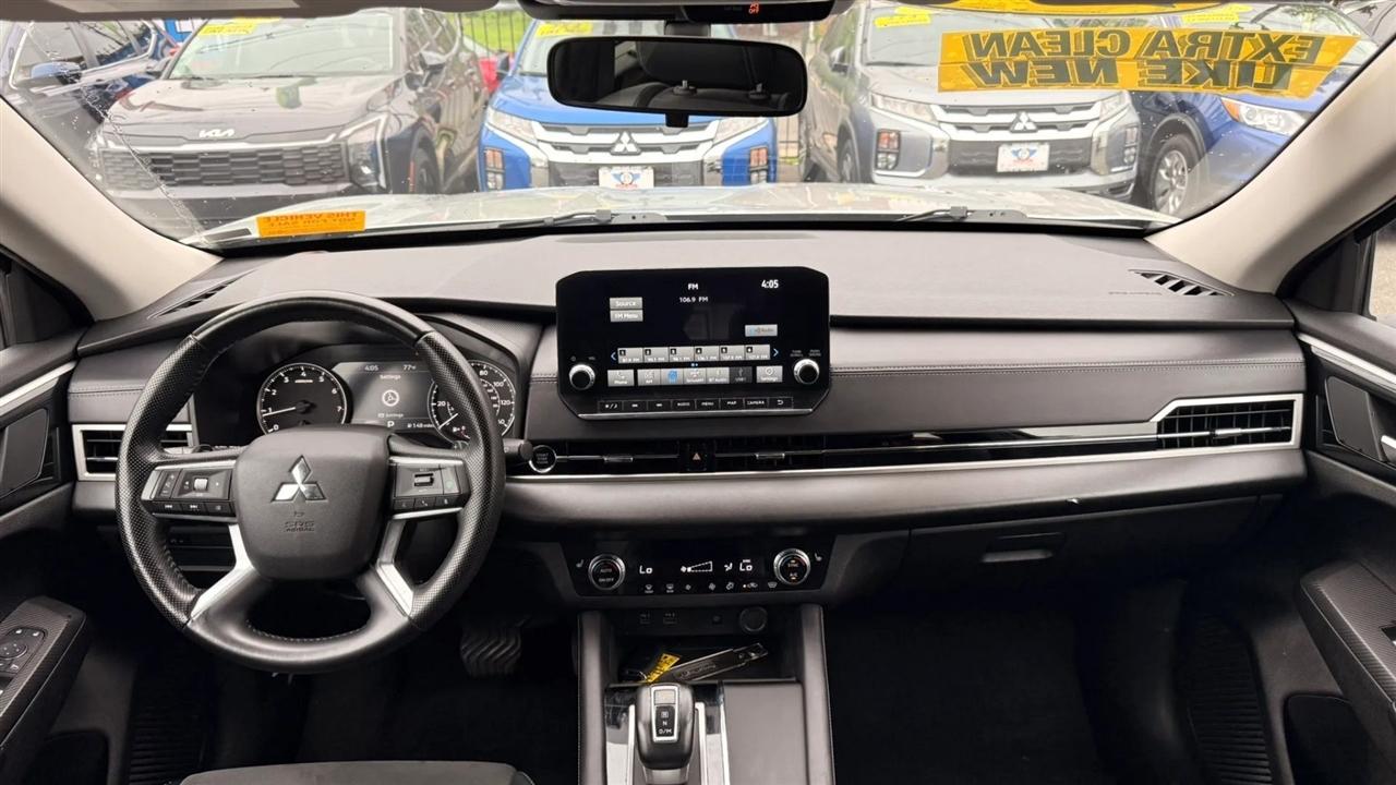 Mitsubishi Outlander SE 4WD 2024