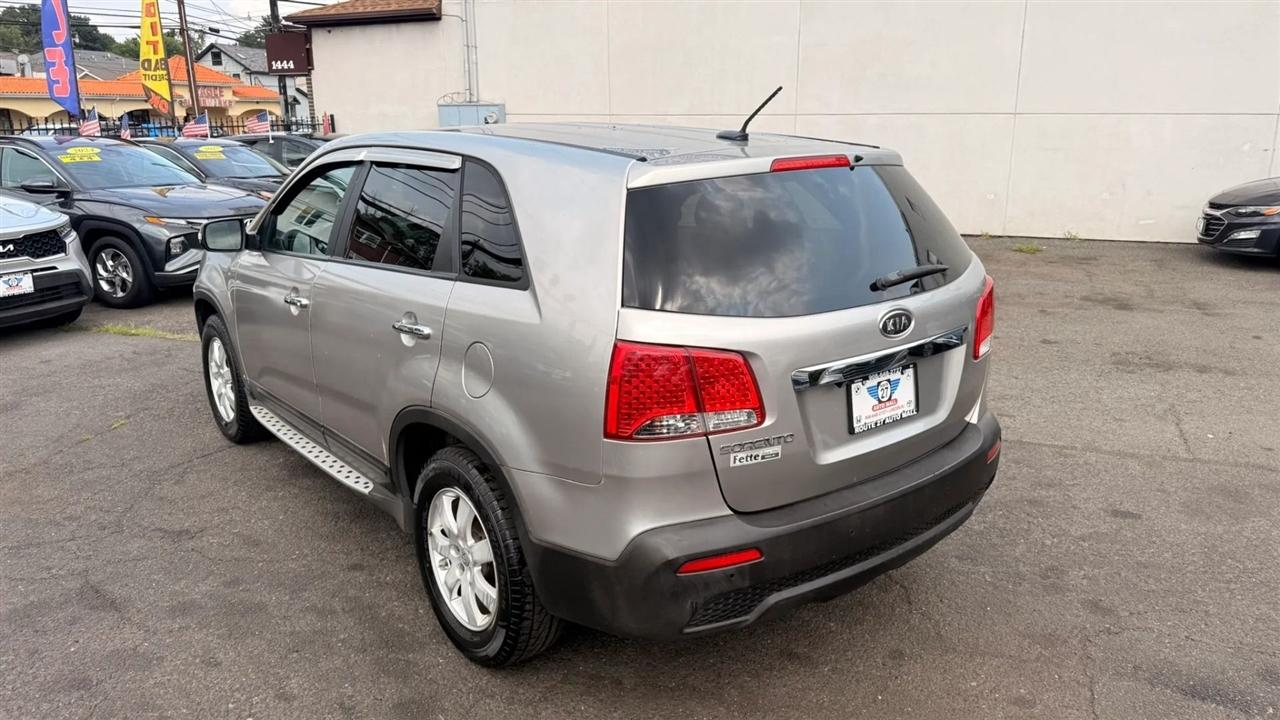 Kia Sorento LX 2WD 2013