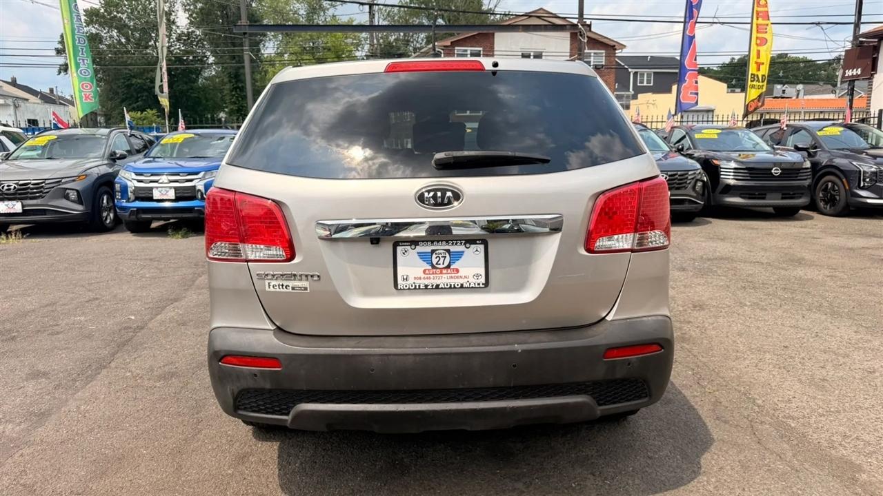 Kia Sorento LX 2WD 2013