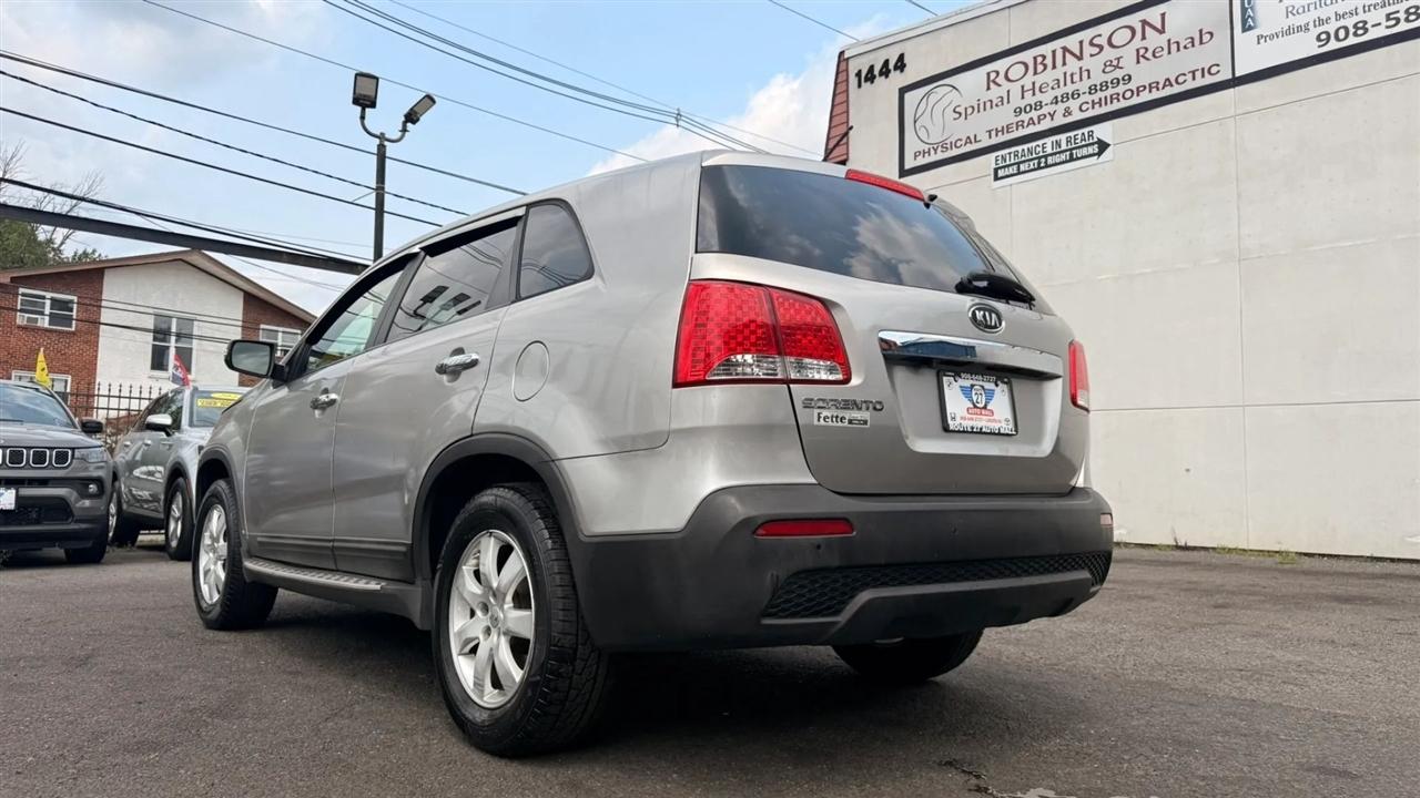 Kia Sorento LX 2WD 2013