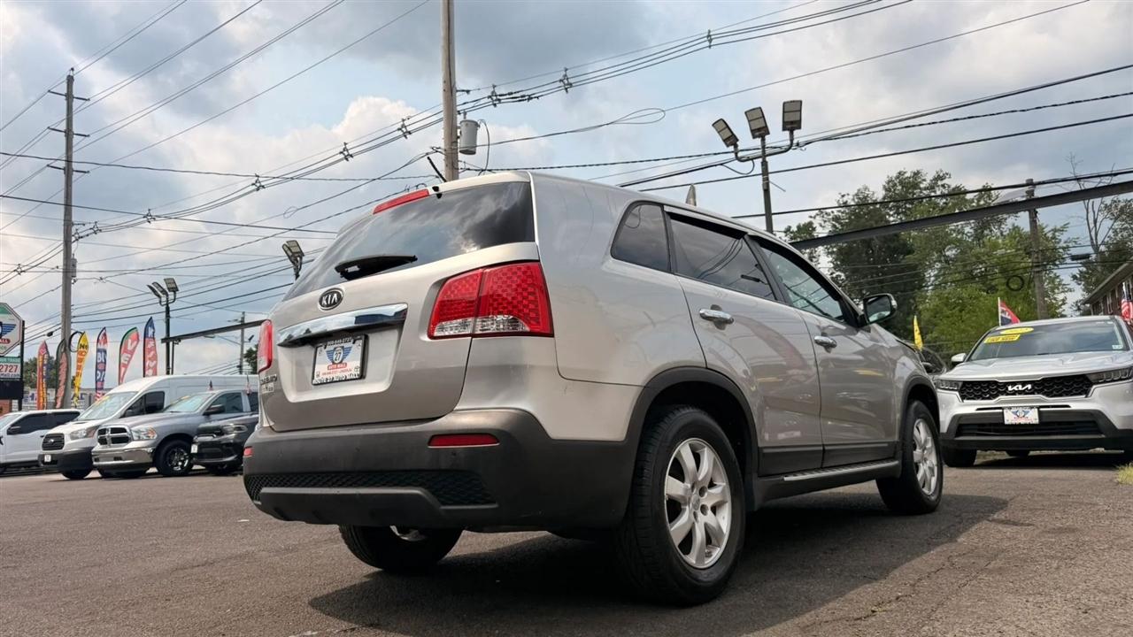 Kia Sorento LX 2WD 2013