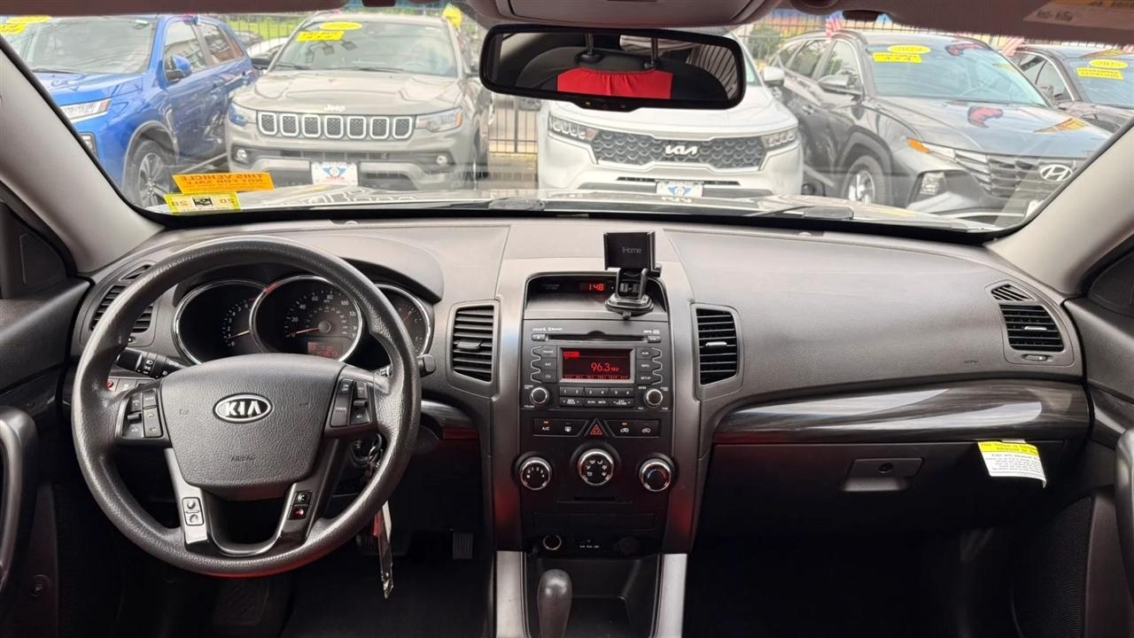 Kia Sorento LX 2WD 2013
