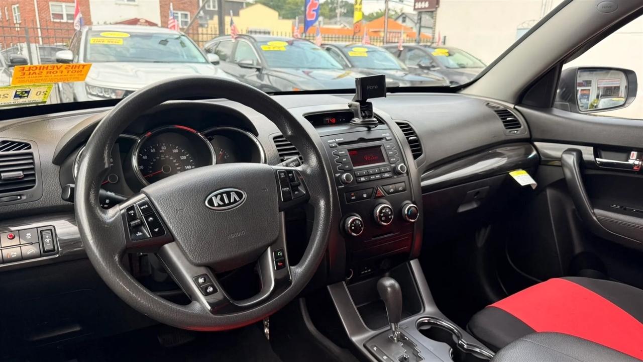 Kia Sorento LX 2WD 2013