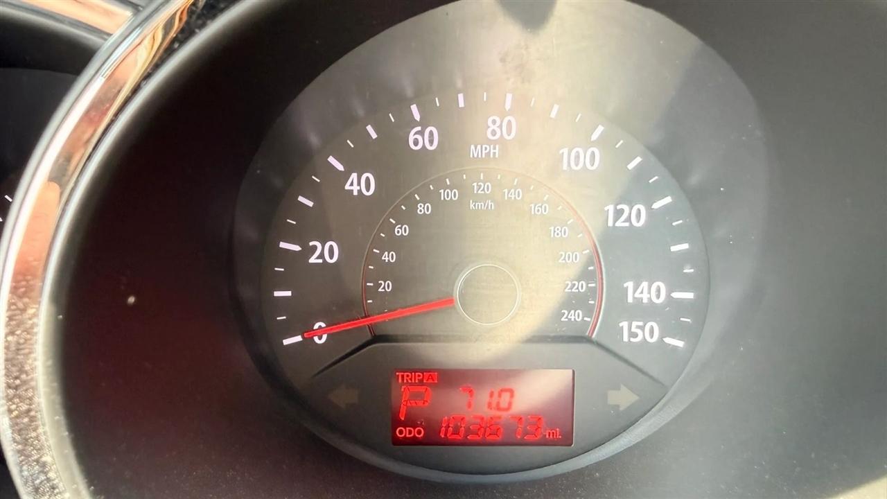Kia Sorento LX 2WD 2013