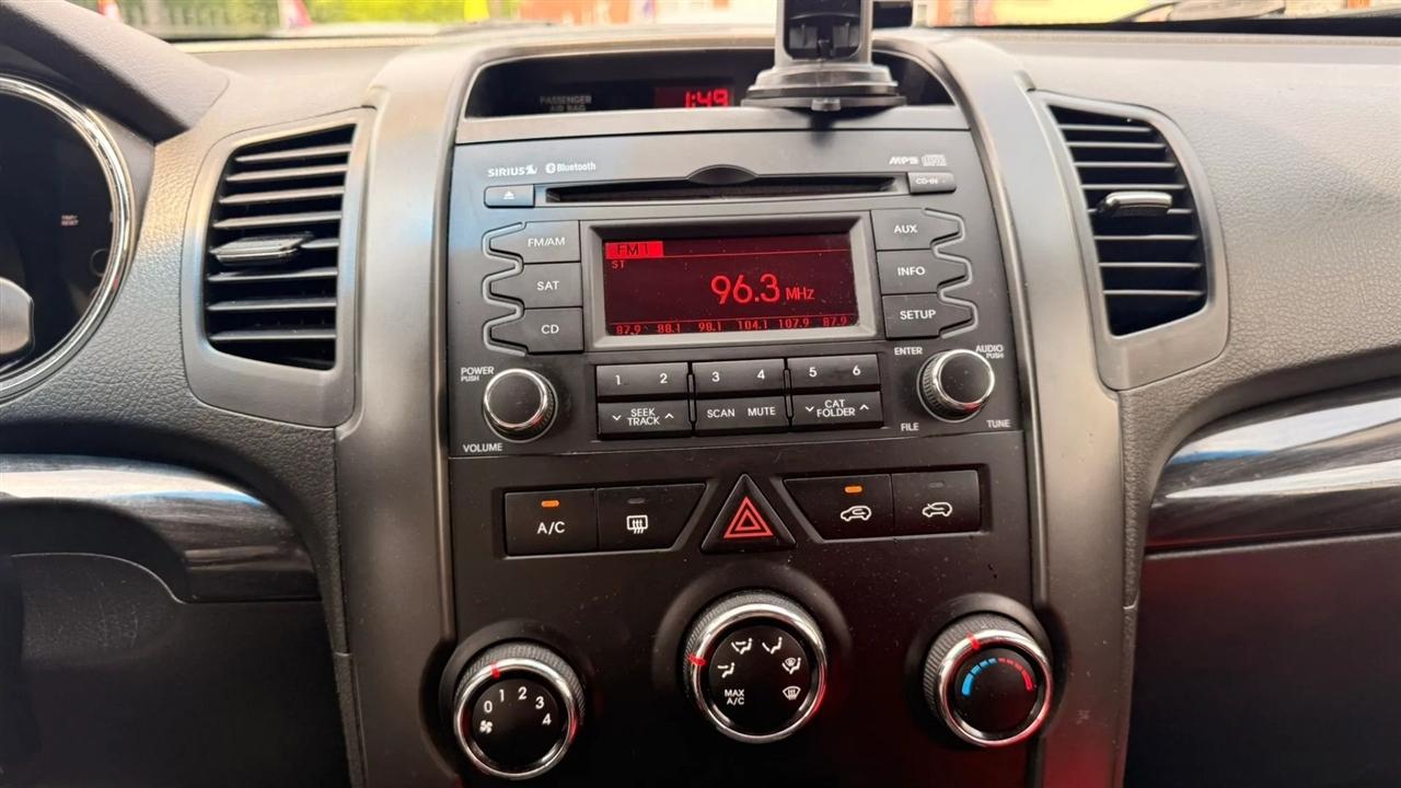 Kia Sorento LX 2WD 2013